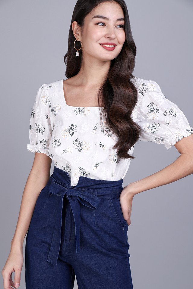 [BO] Angela Top In White Florals
