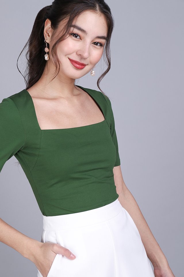 Tammy Top In Pine Green