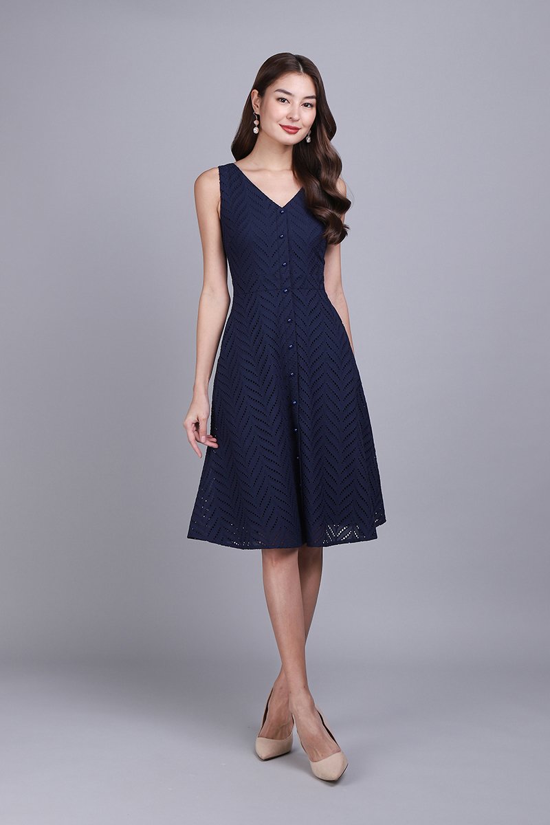 Normal frock designs for ladies 2018 discount