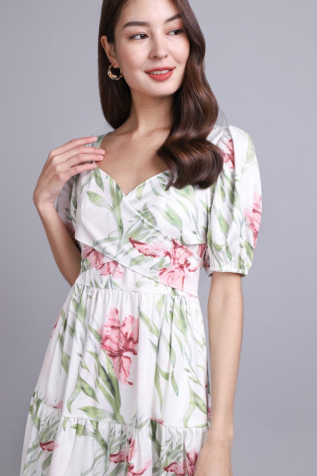 Cherie Dress In Pink Florals