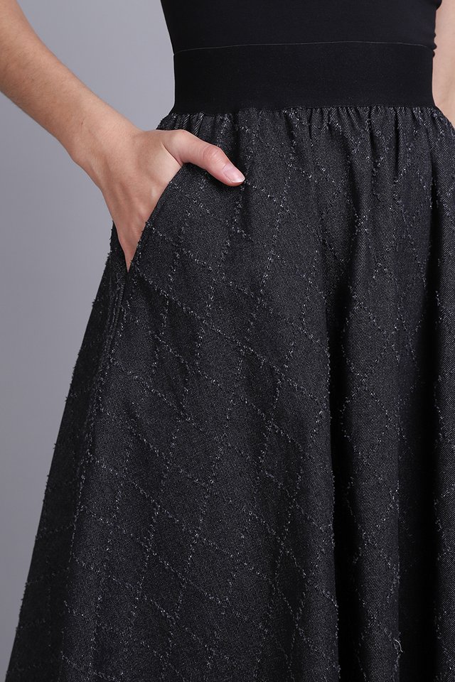 Lisbon Skirt In Black Wash