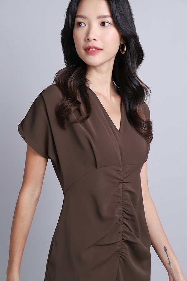 Gisele Dress In Etoupe