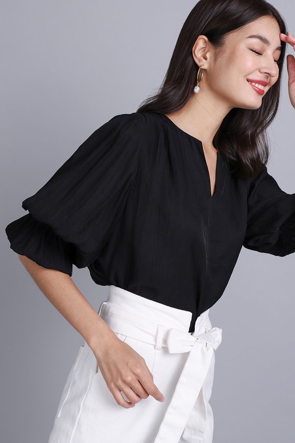 [Backorder] Grand Gestures Top In Classic Black