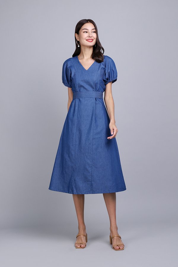Malvina Dress In Mid Wash