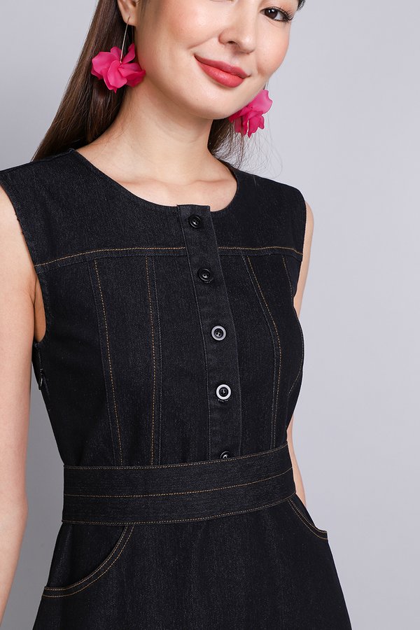 Titania Dress In Black Wash
