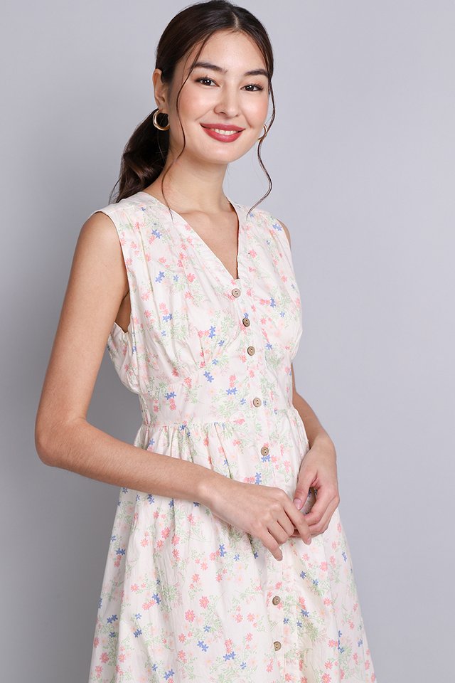 Elyna Dress In Pastel Florals