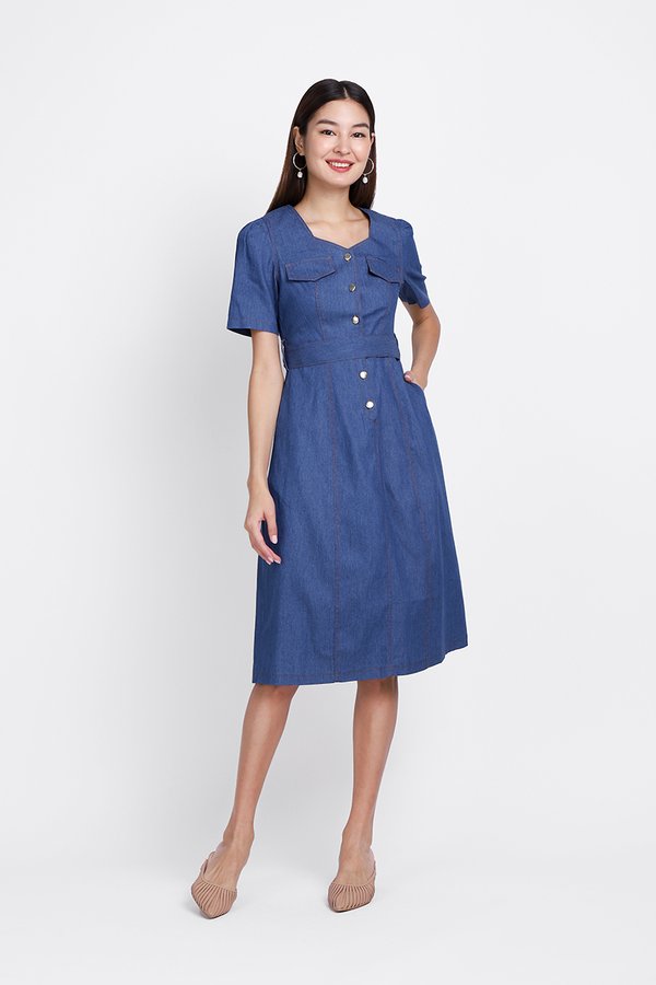Averie Dress In Mid Wash