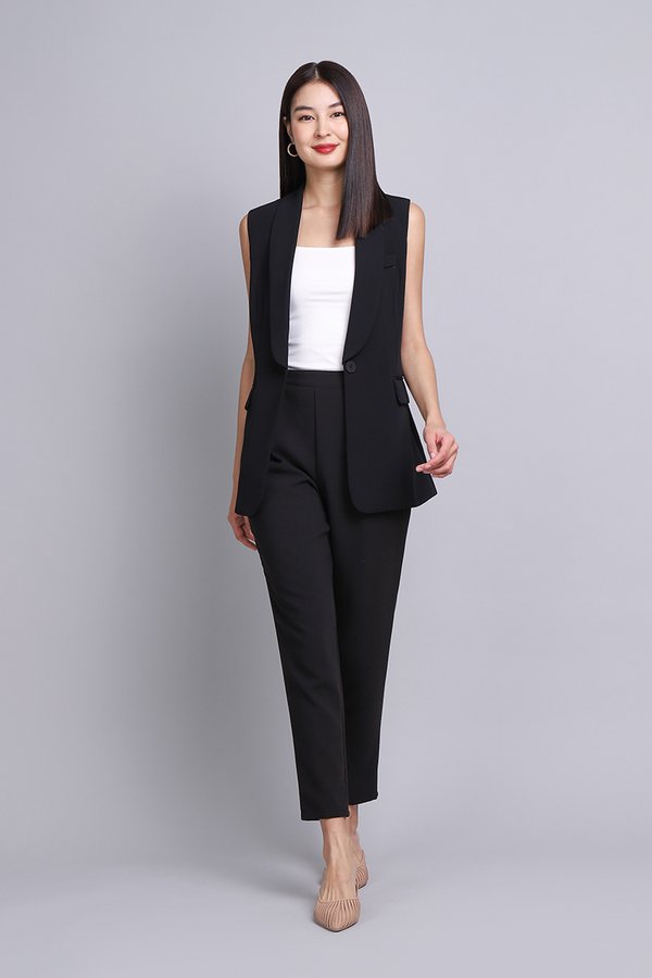 Pat Vest In Classic Black