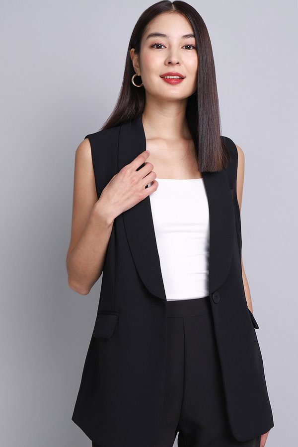 Pat Vest In Classic Black