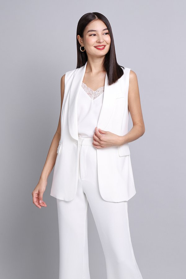 Pat Vest In Classic White