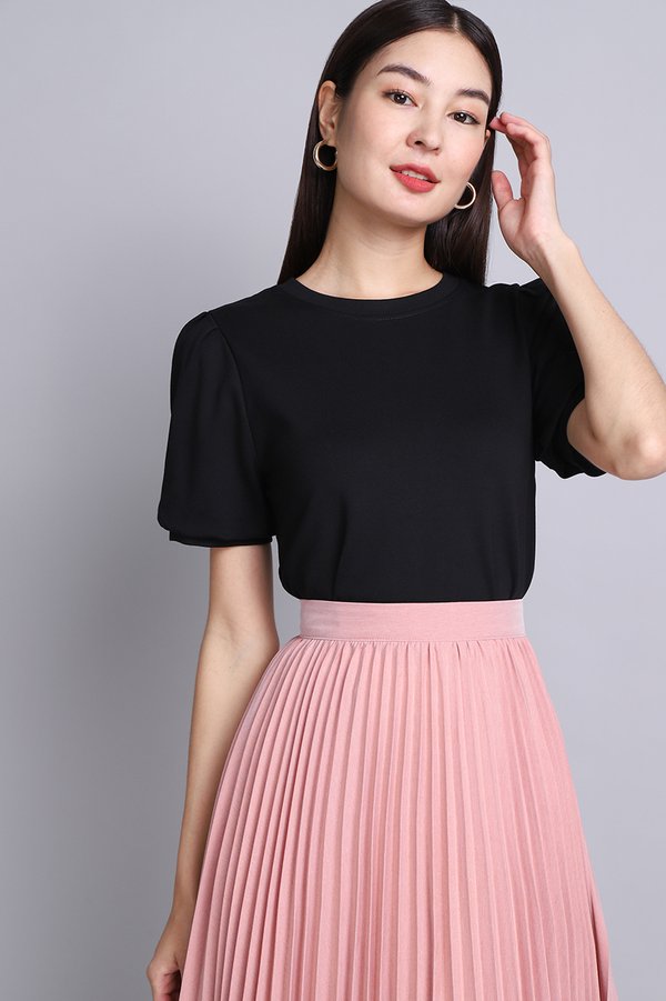 Lucie Top In Classic Black