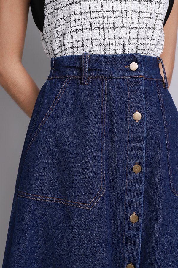 Emmy Skirt In Dark Wash
