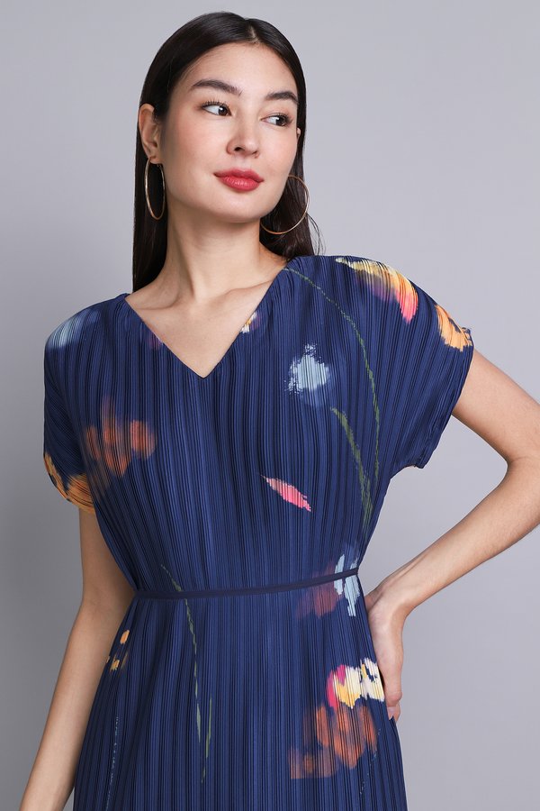 Hera Dress In Navy Prints