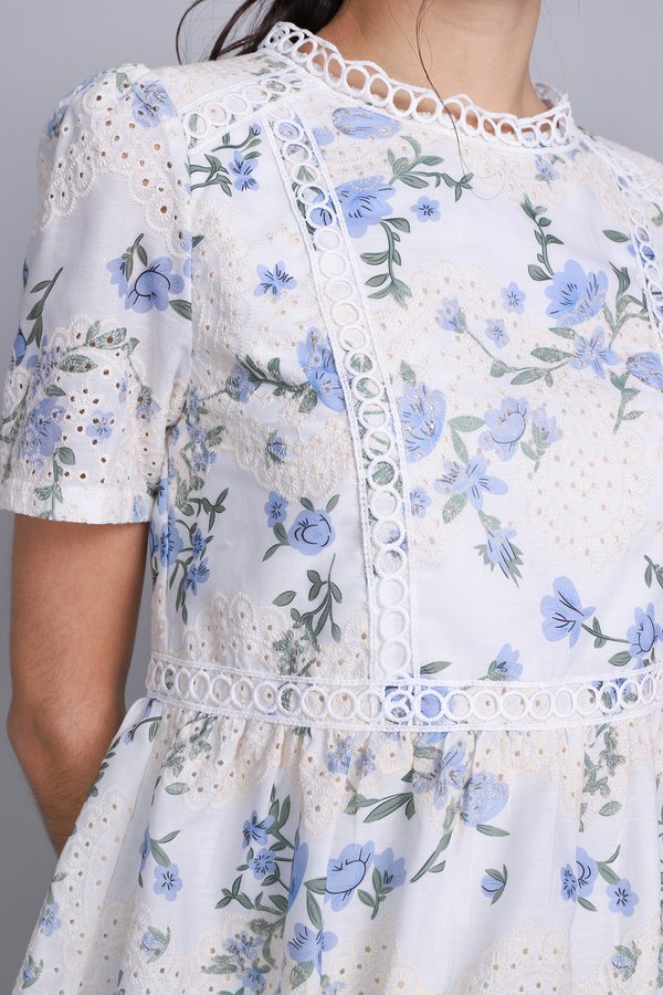 Bonnie Top In White Florals