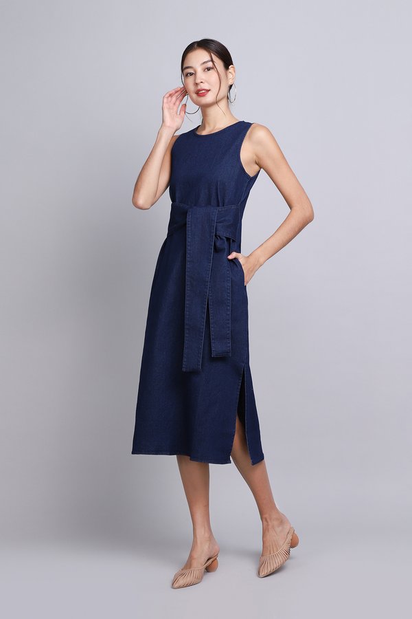 Freyda Dress In Dark Wash