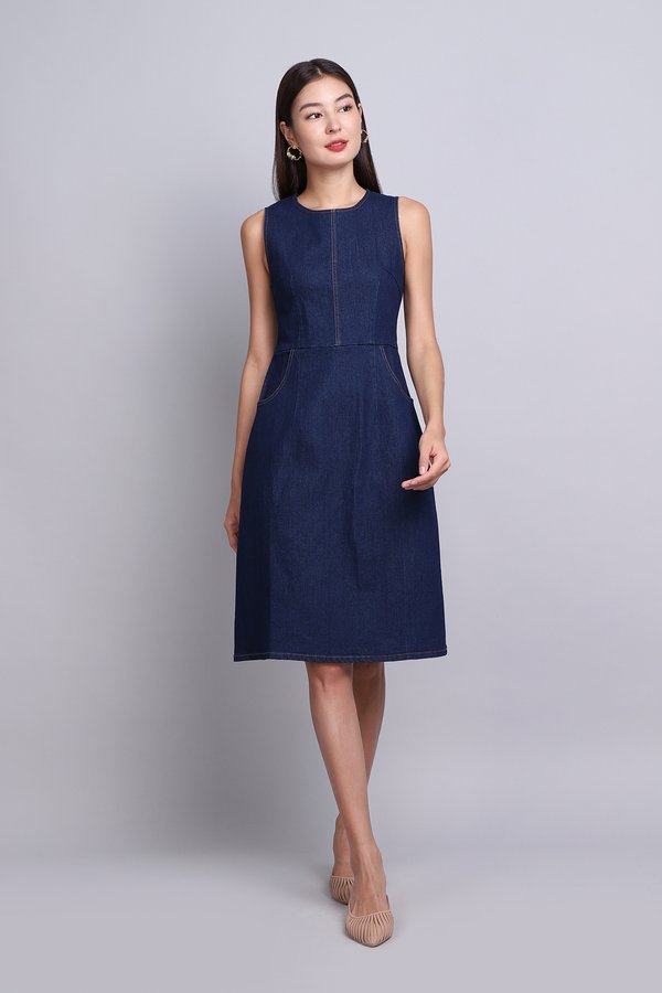 Hanni Dress In Dark Wash