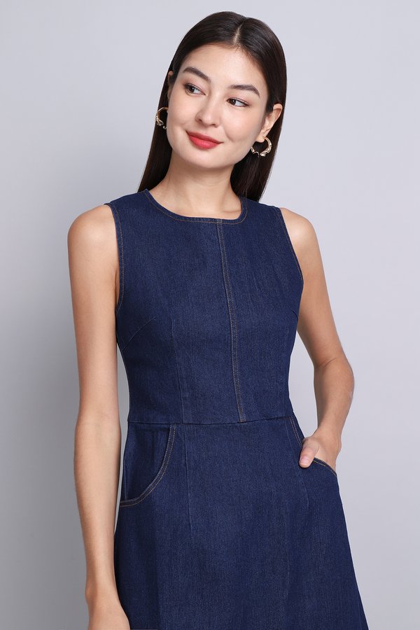 Hanni Dress In Dark Wash