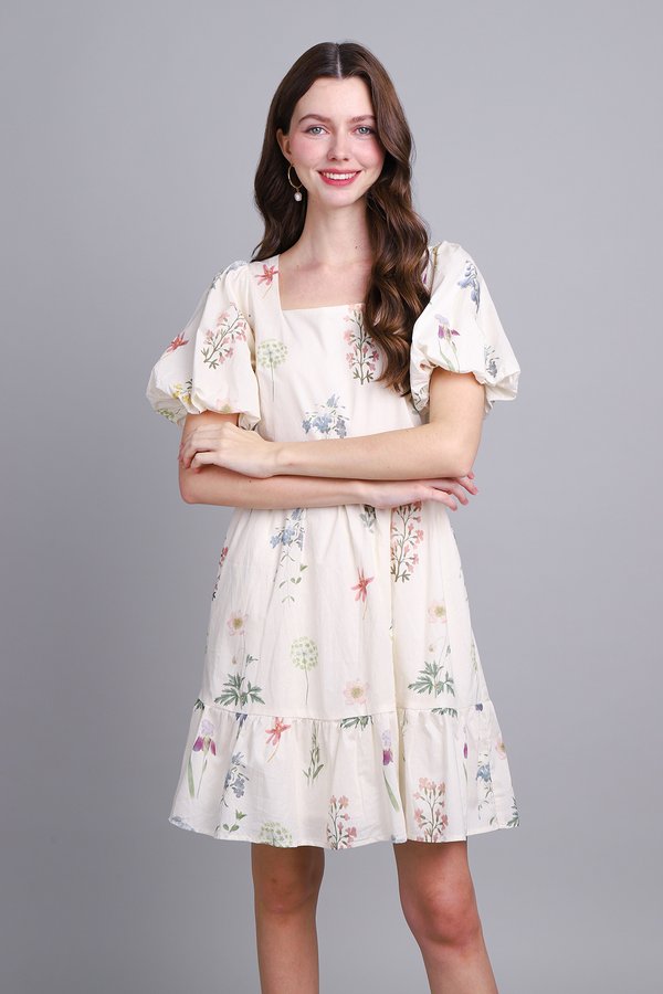 [Backorder 2] Ami Dress In Cream Florals