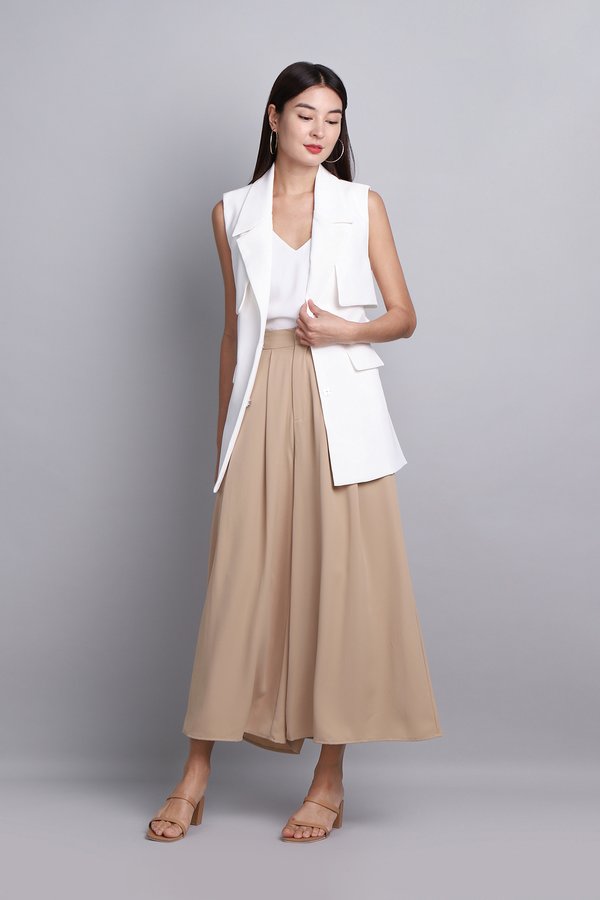 Windsor Vest In Classic White