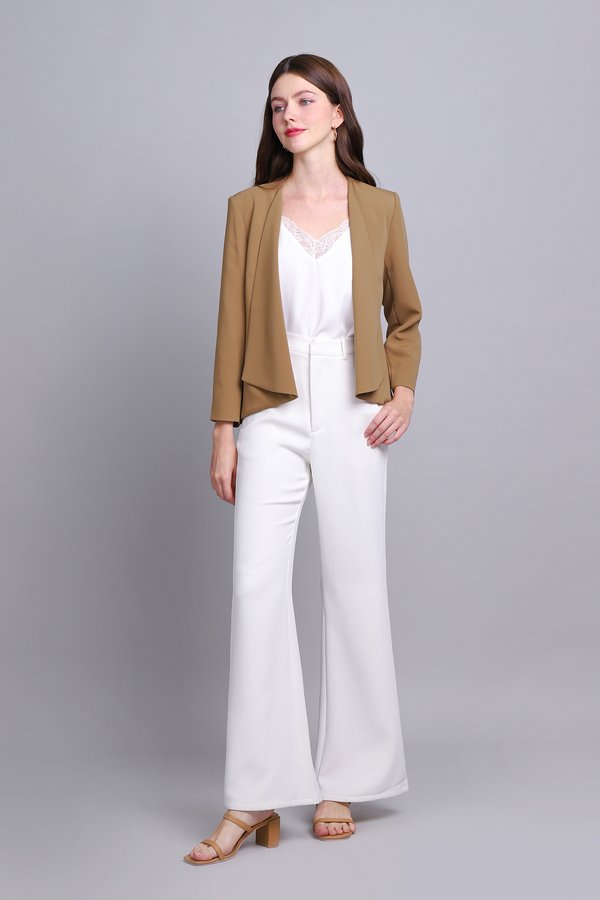 Gwendolyn Jacket In Camel