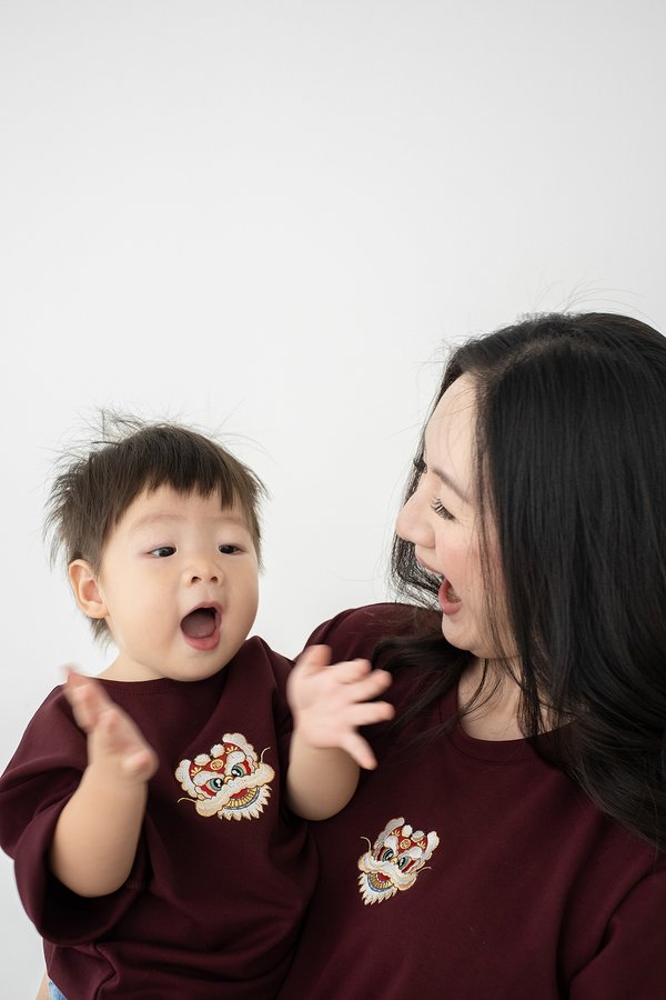 Lion Dance Kids Top In Merlot