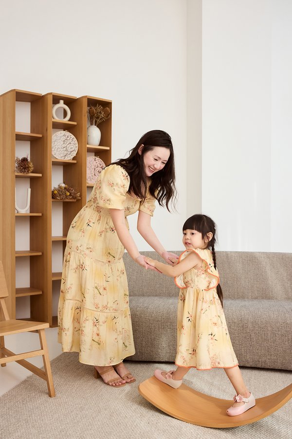 Jodie Girl Dress In Warm Florals