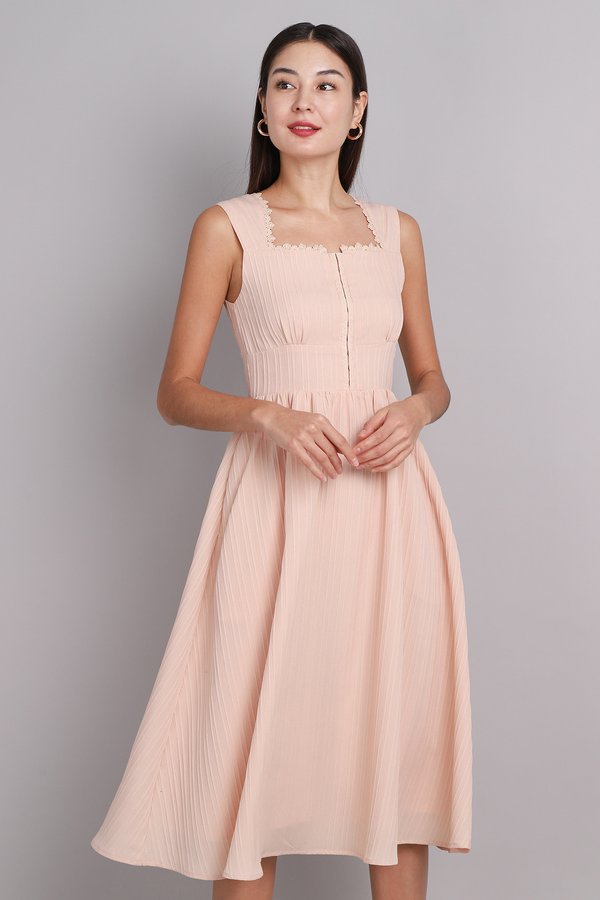 Cordelia Dress In Blush Pink