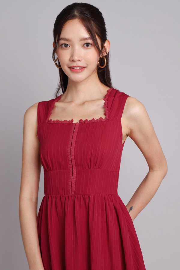 Cordelia Dress In Deep Red