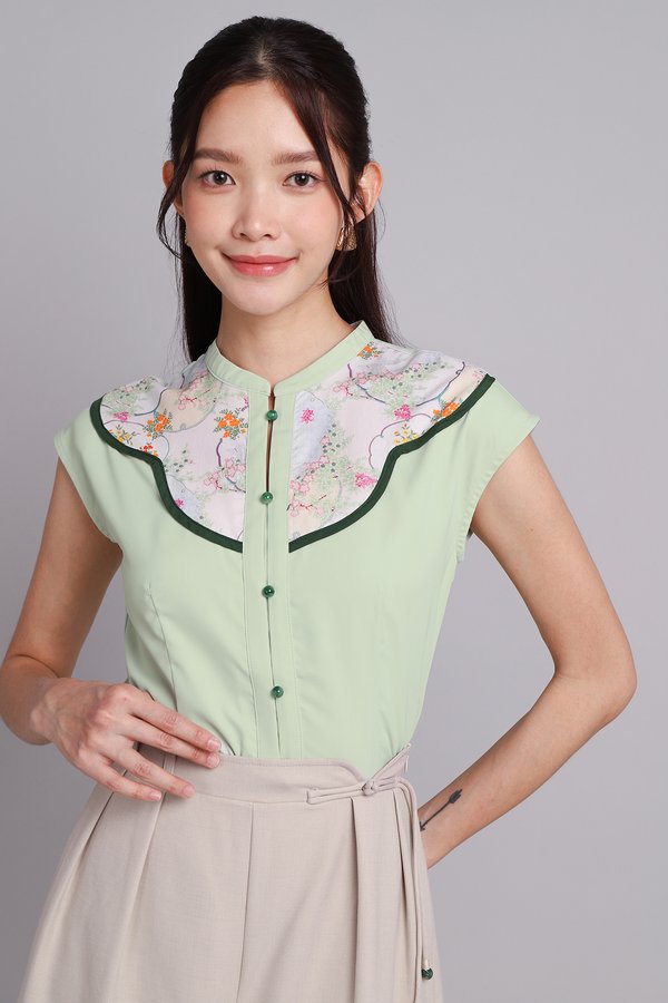 [Backorder] Meadow Top In Sage Prints