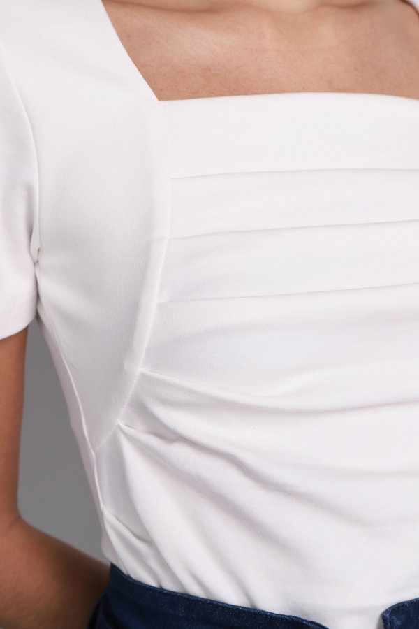 Emi Top In Classic White