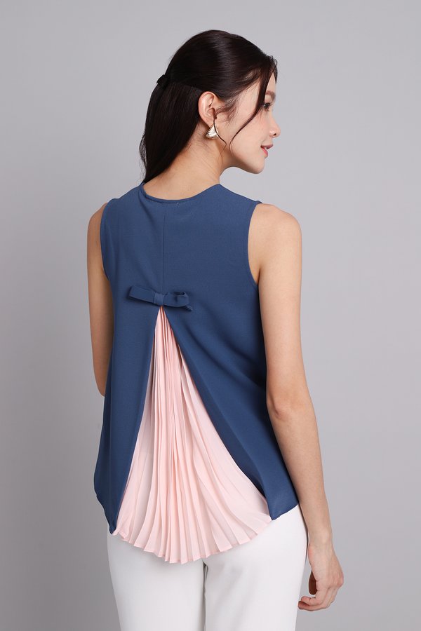 Enya Top In Muted Blue