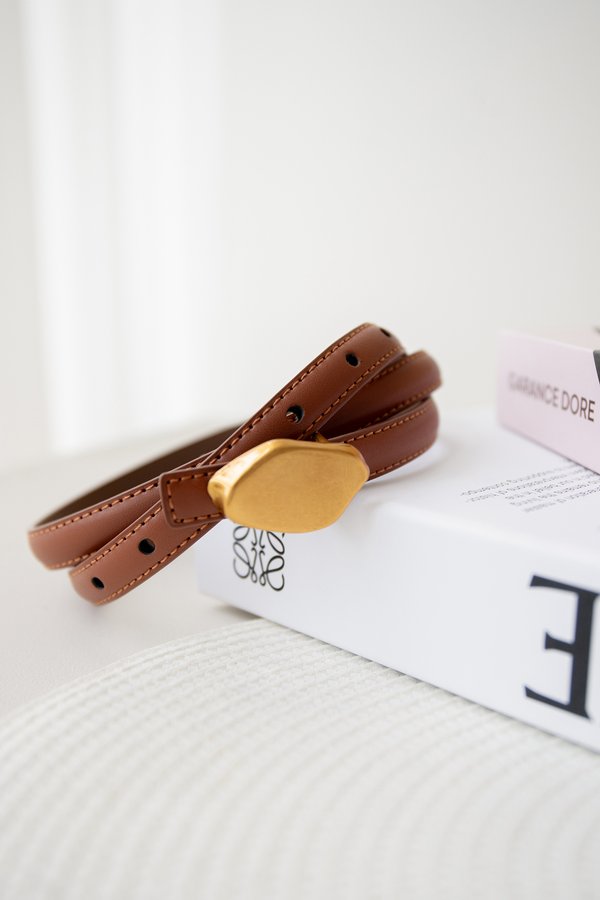 Irregular Buckle Belt In Camel