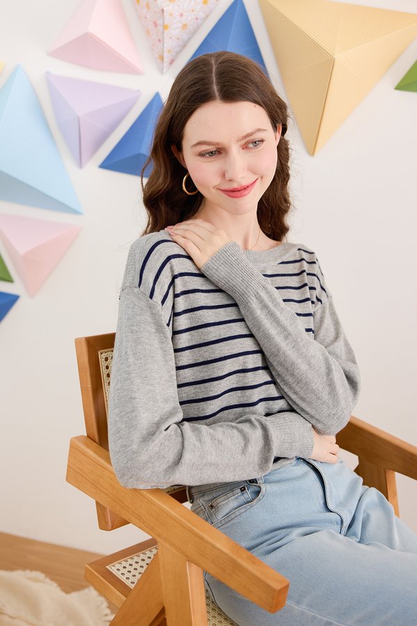 Emery Top In Grey Stripes