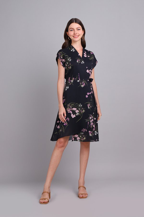 [Backorder] Aiko Dress In Black Florals