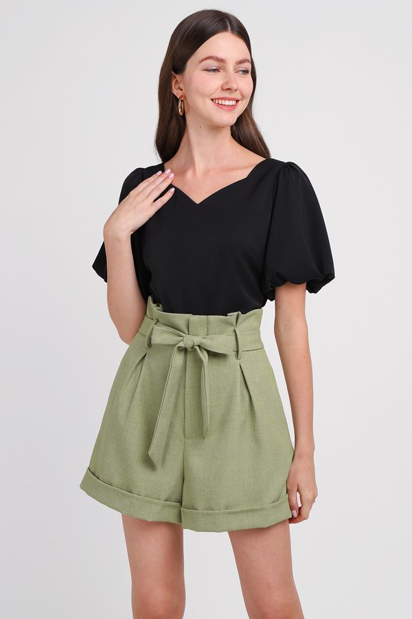 Logan Shorts In Matcha