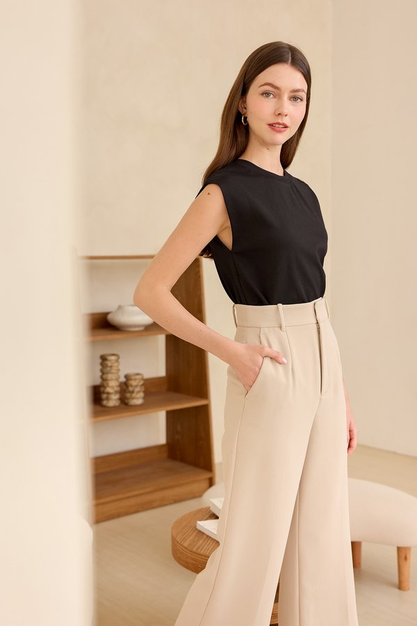 Cybil Top In Classic Black