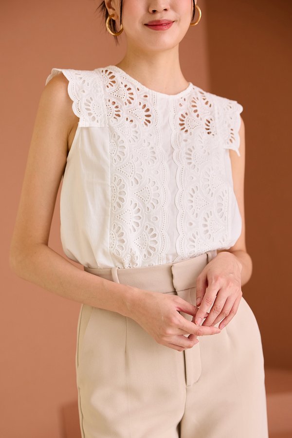 Maura Top In Classic White