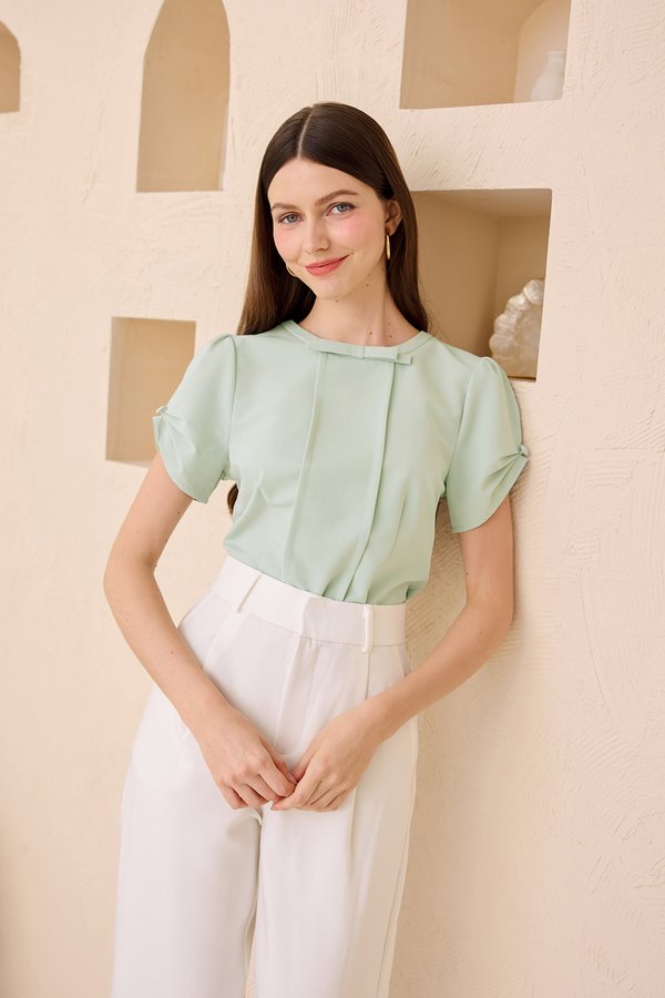 Coralie Top In Sage