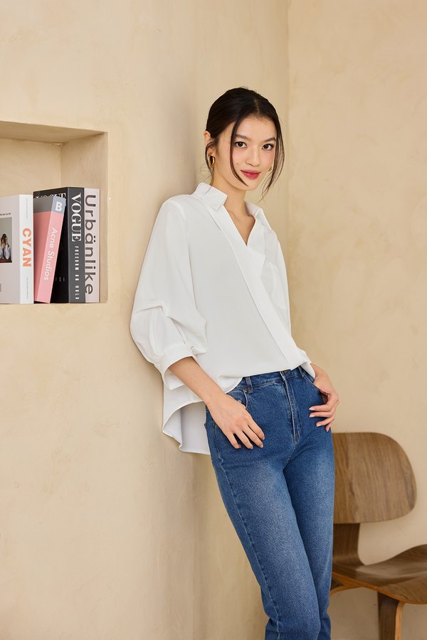 Momo Top In Classic White