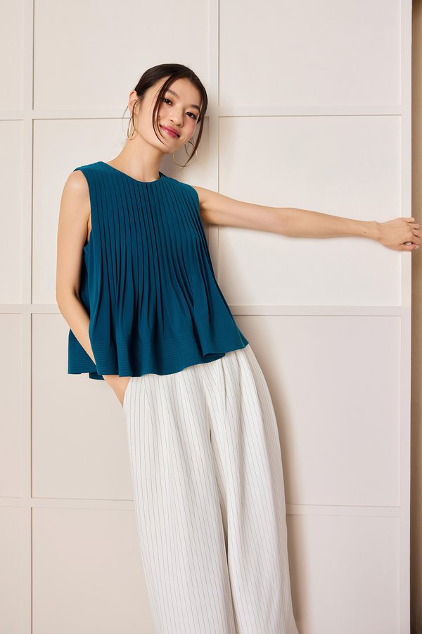 Adelia Top In Teal Blue