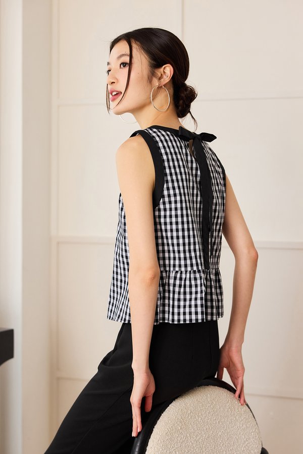 Janessa Top In Black Checks