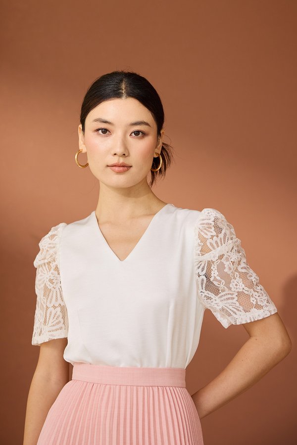 Kathy Top In Ivory White
