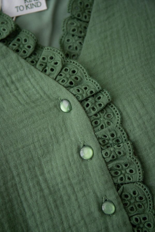 Carlyn Top In Pine Green