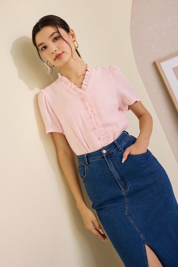 Carlyn Top In Soft Pink
