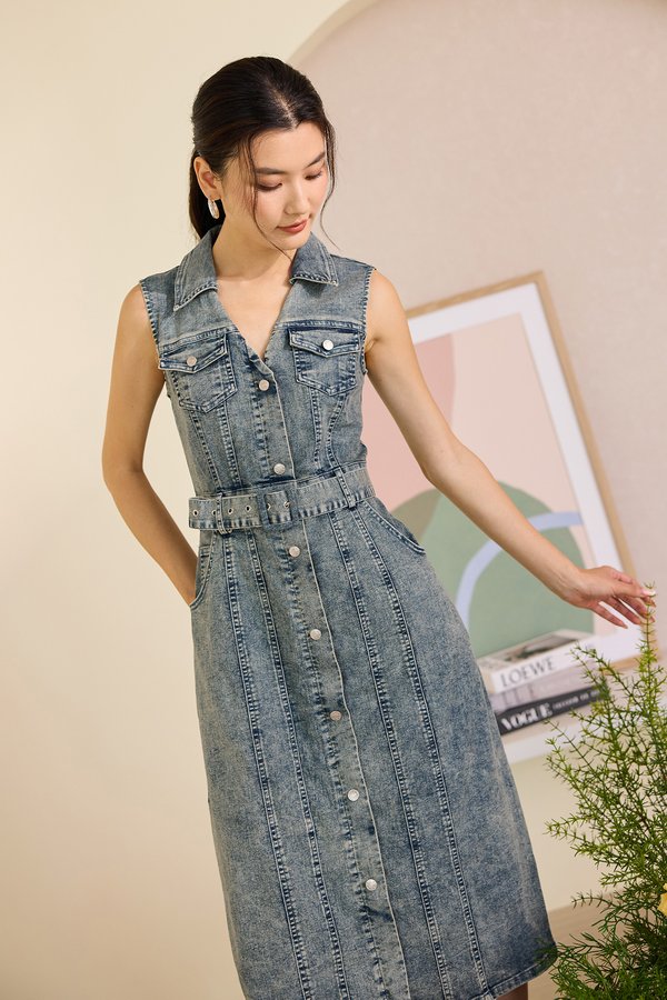 Robbie Dress In Vintage Blue Wash