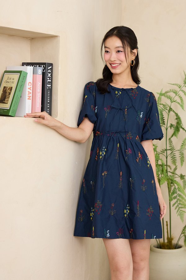 Haisley Dress In Blue Florals