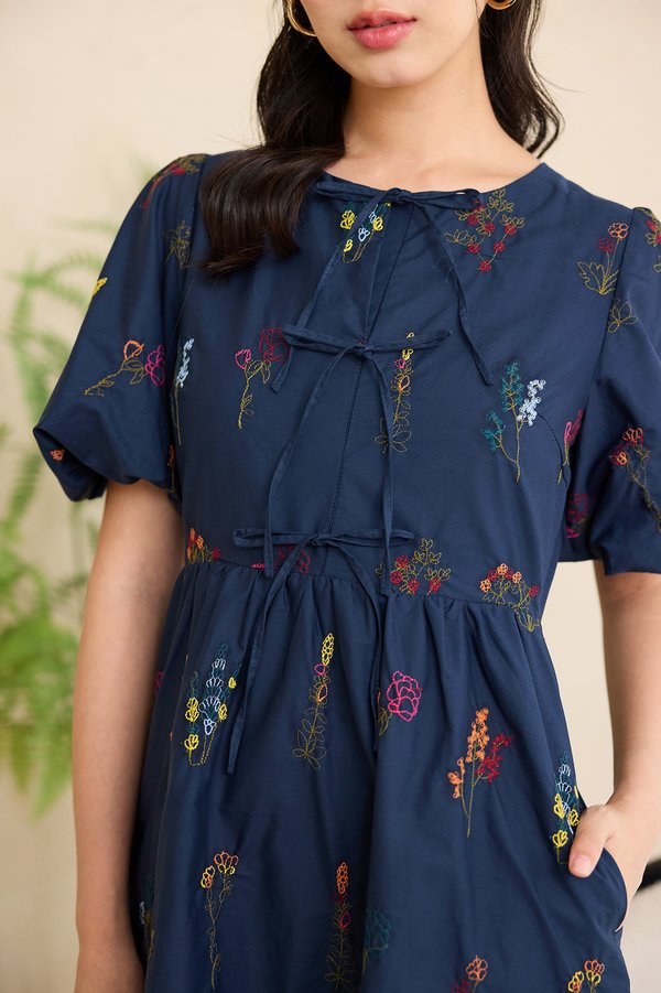 Haisley Dress In Blue Florals