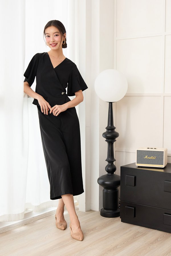 Everleigh Romper In Classic Black