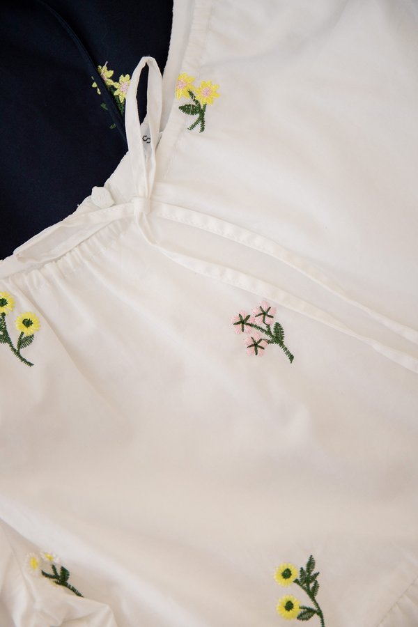 Raphaela Dress In White Florals Raphaela Dress In White Florals