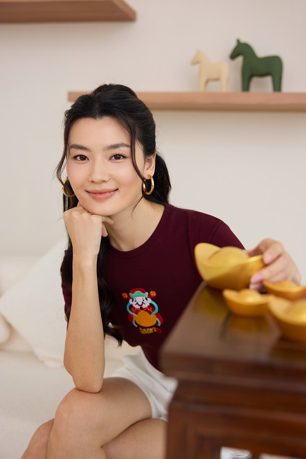 Fortune God Unisex Top In Merlot